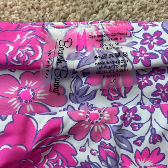 NWT BEACH BUNNY BIKINI TOP & BOTTOM - Picture 9 of 14